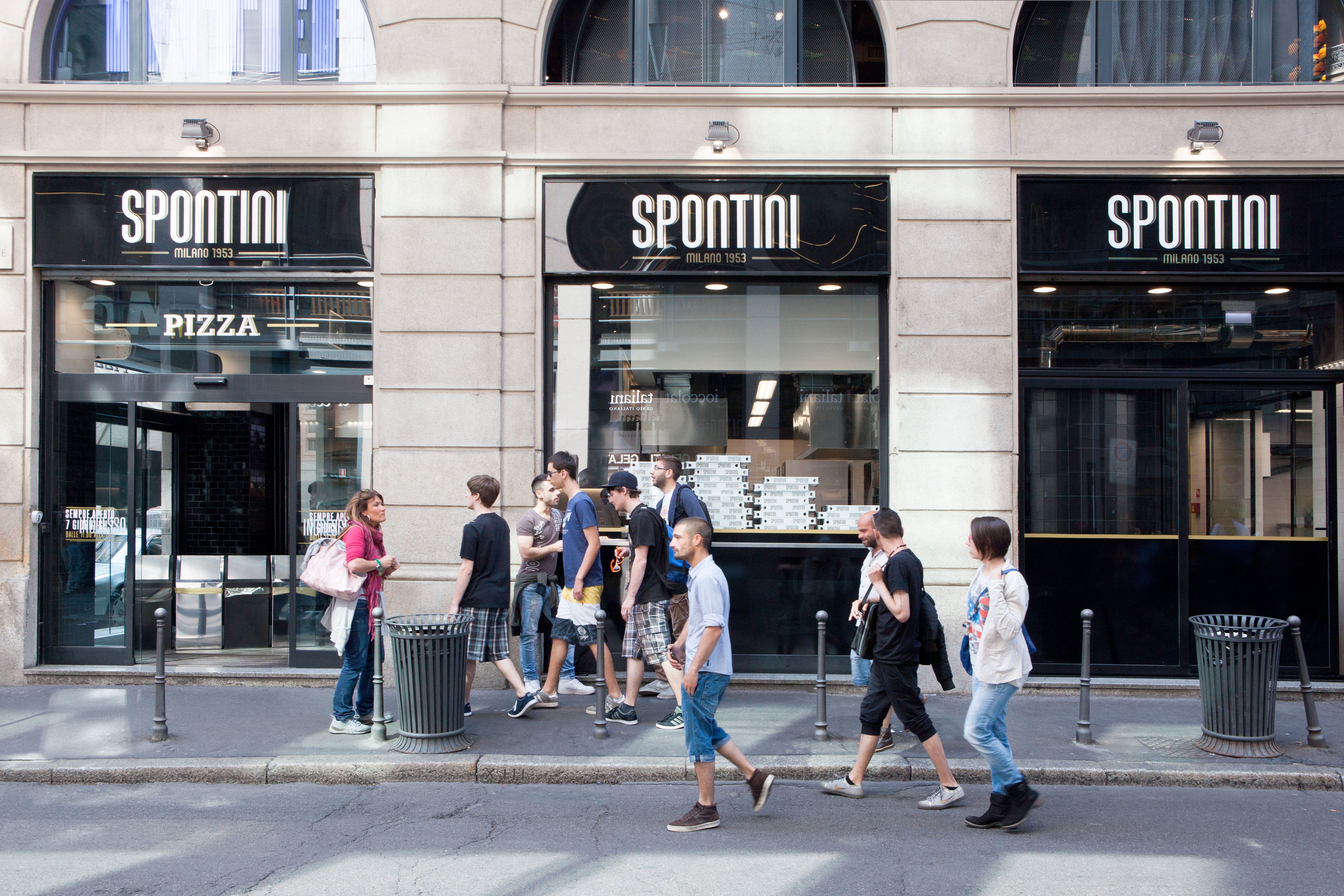 Spontini-Black-005