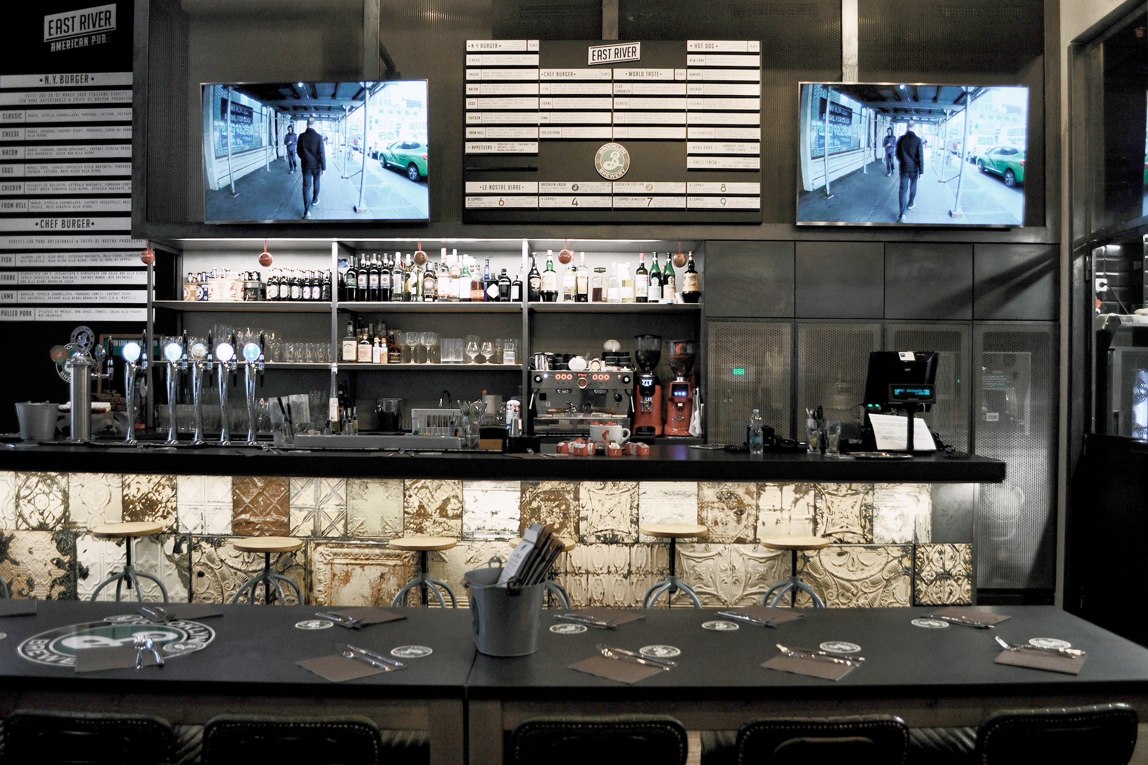 East River American Pub