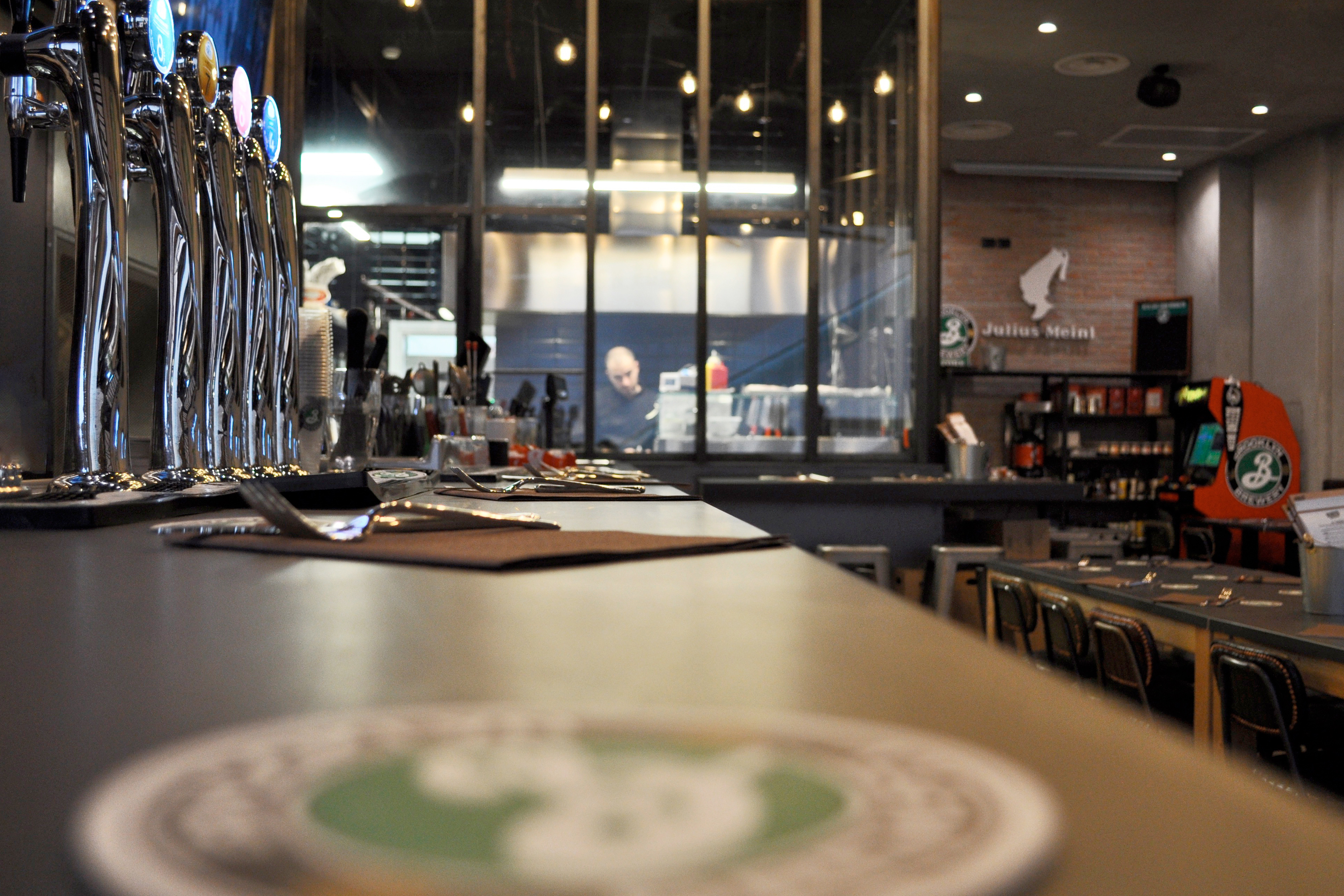 East River American Pub